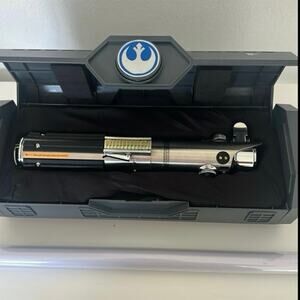 Mace Windu Legacy Lightsaber Hilt Push switch illuminate attachable Blade purple